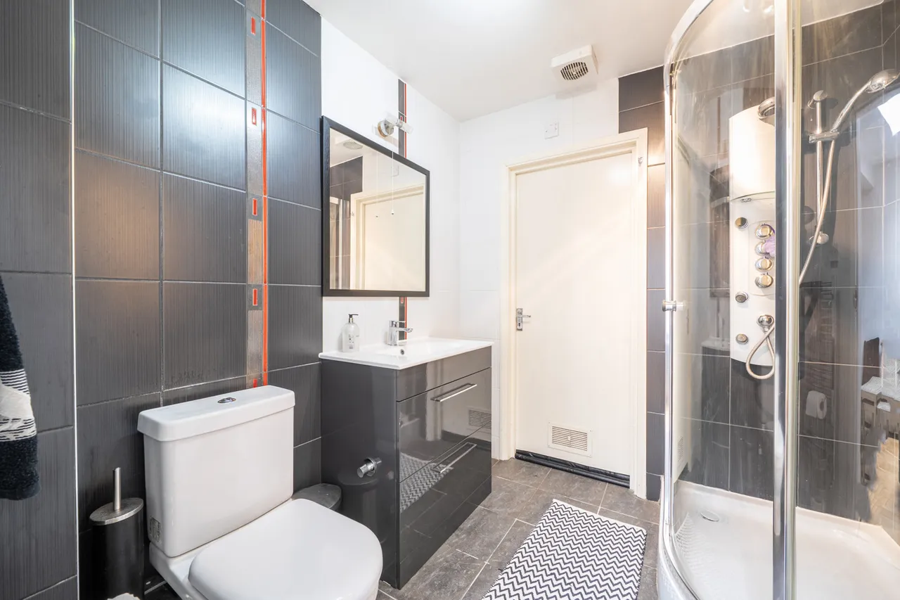 Imperial Drive, Harrow, HA2, photo 18