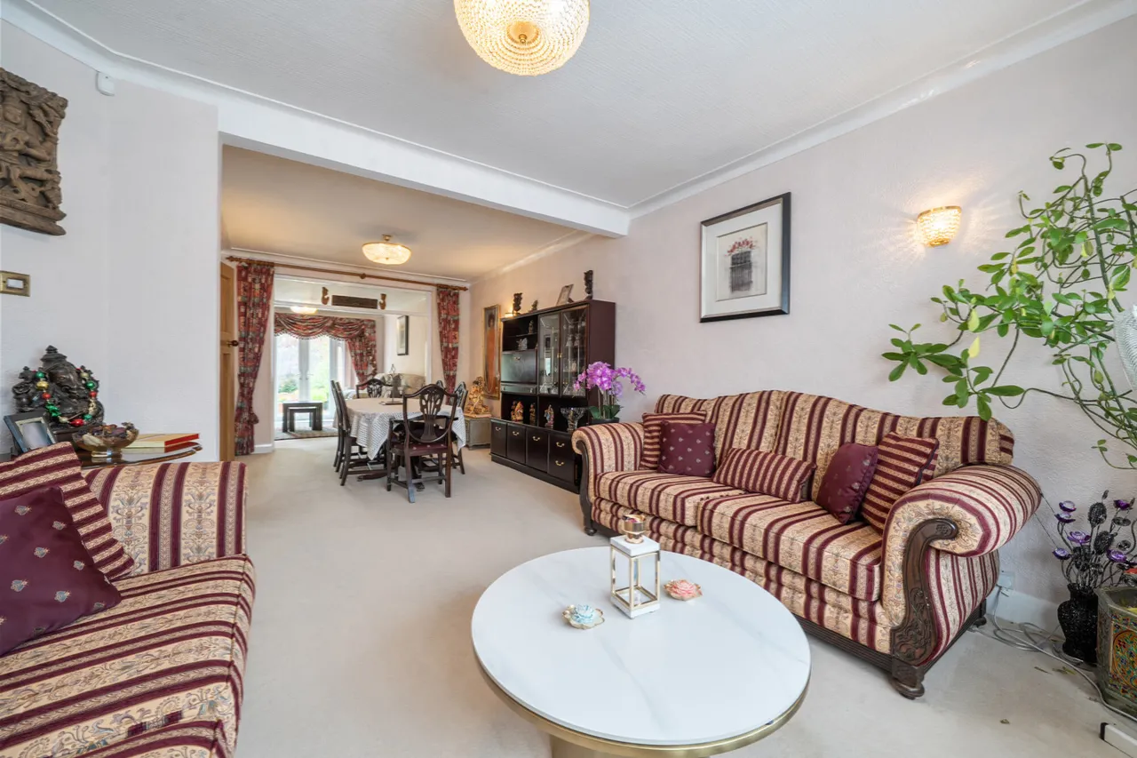 Imperial Drive, Harrow, HA2, photo 15