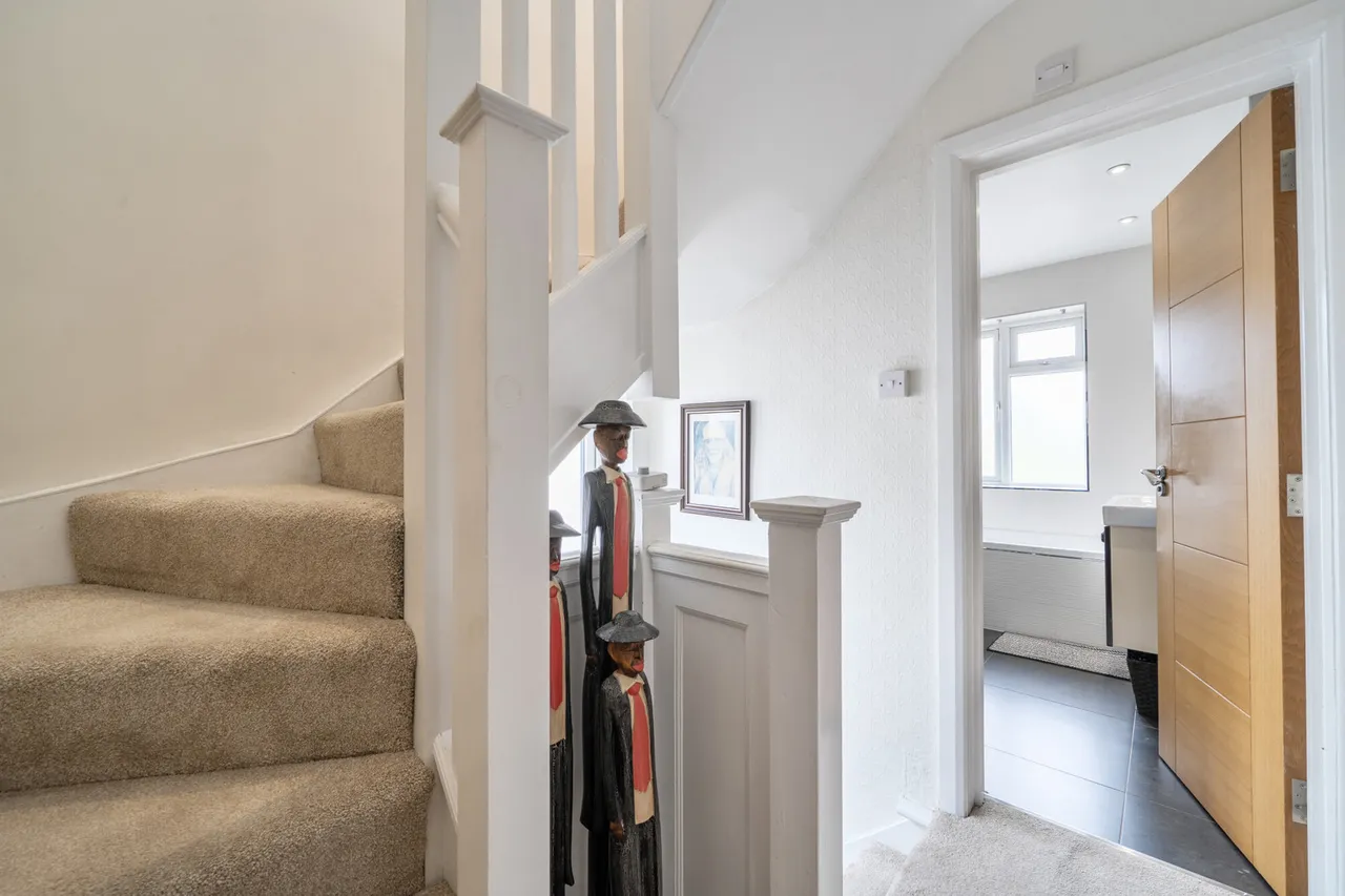 Imperial Drive, Harrow, HA2, photo 25