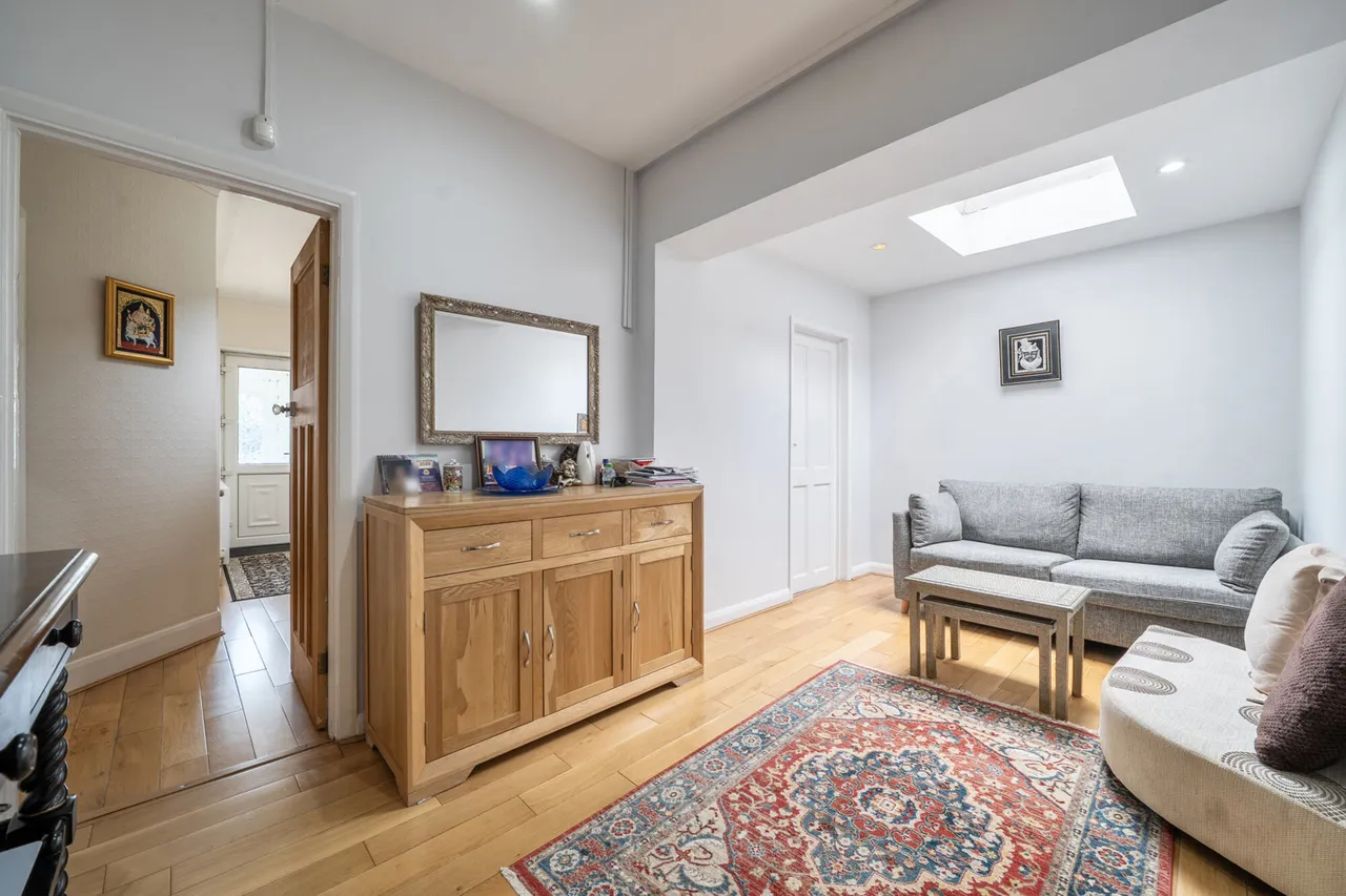 Imperial Drive, Harrow, HA2, photo 16
