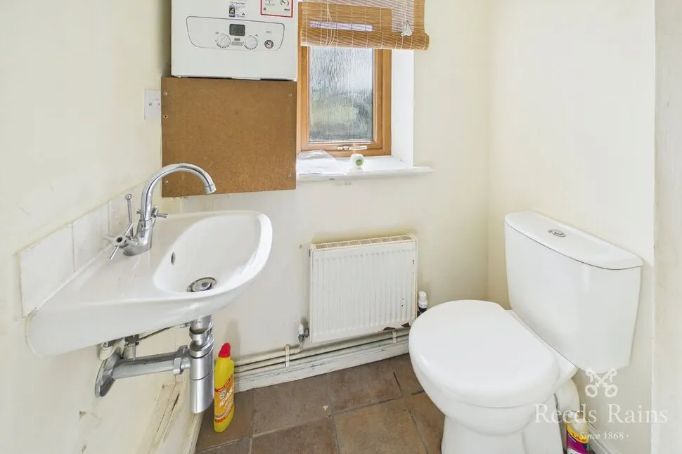 Warley Town Lane, Halifax, West Yorkshire, HX2, photo 8