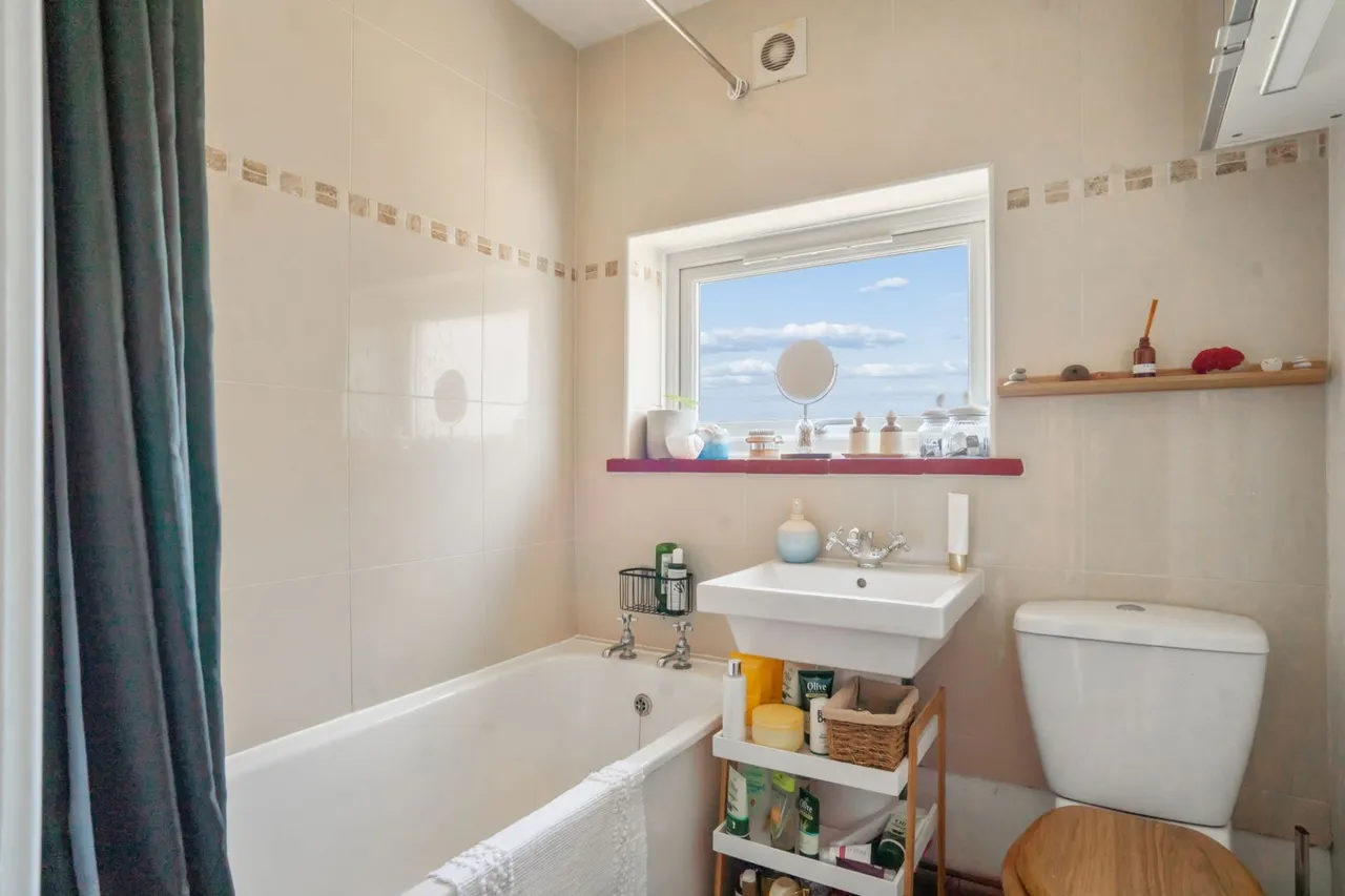 Fernhurst Close, Beaconsfield, HP9, photo 9