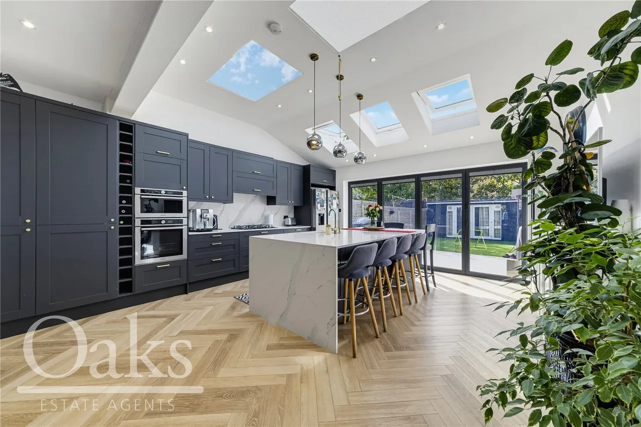 4 bed house for sale, Teevan Road, Addiscombe, CR0