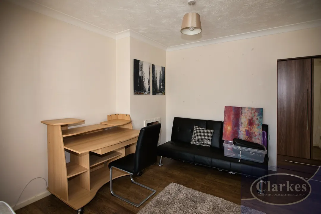 Astbury Avenue, Wallisdown, photo 10
