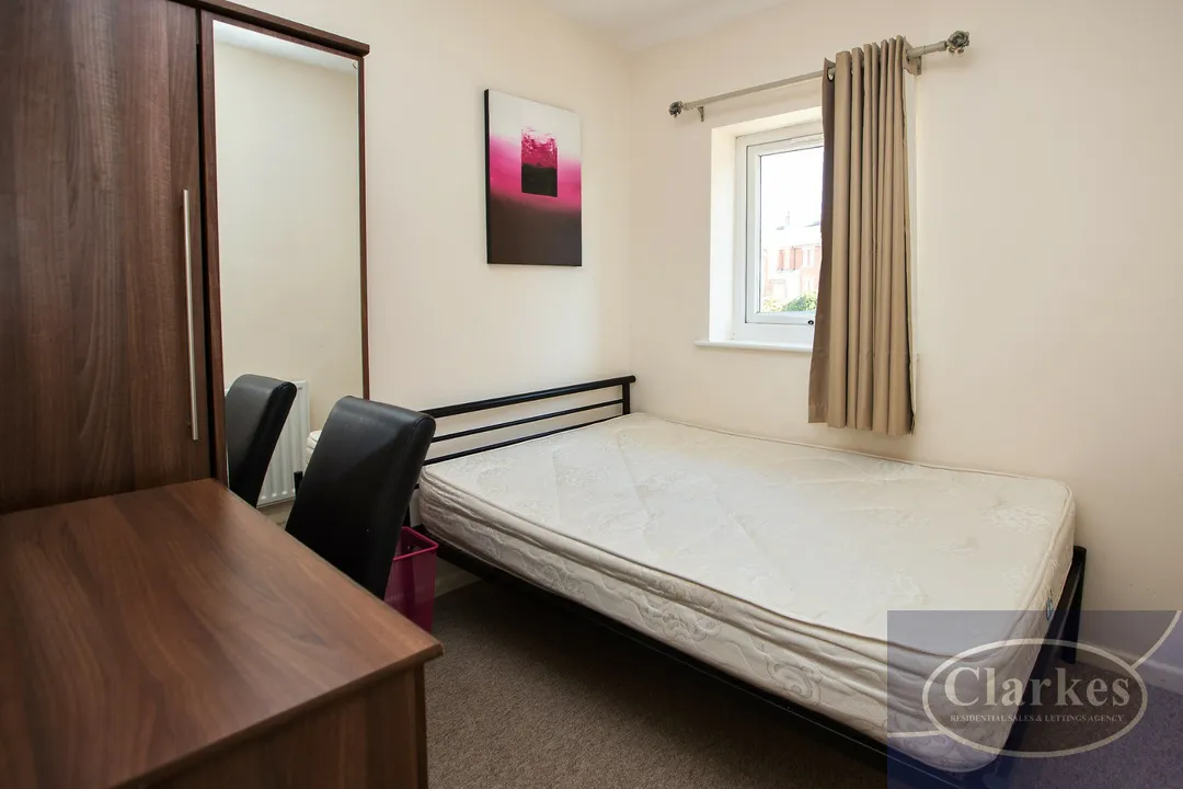 Astbury Avenue, Wallisdown, photo 8