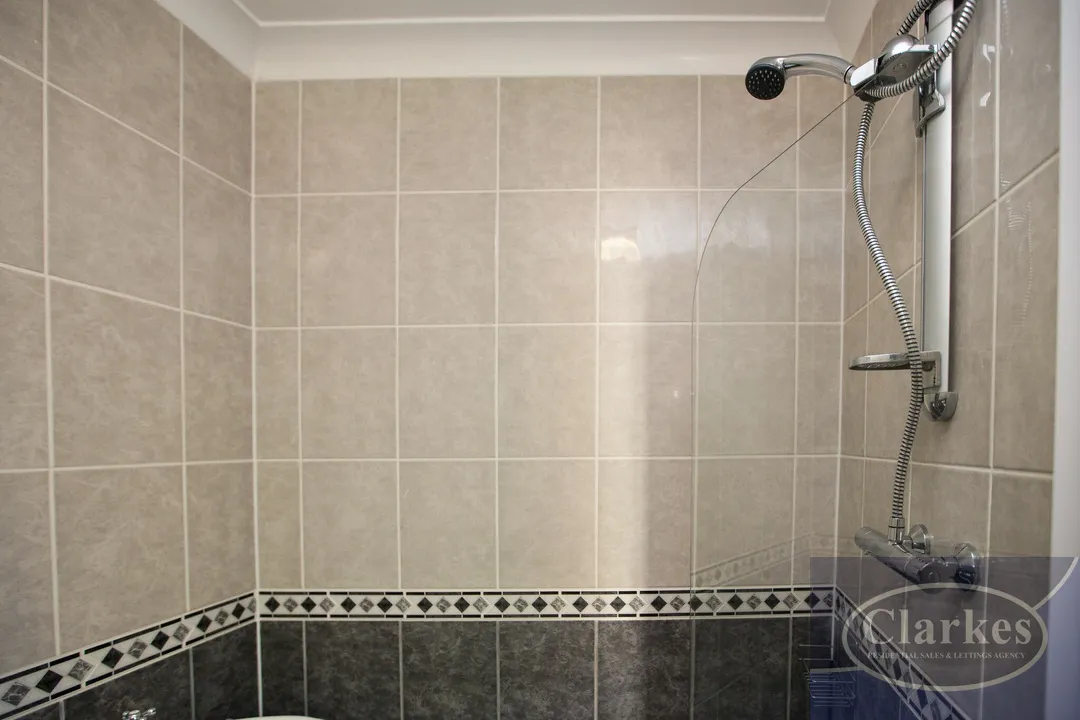 Astbury Avenue, Wallisdown, photo 17