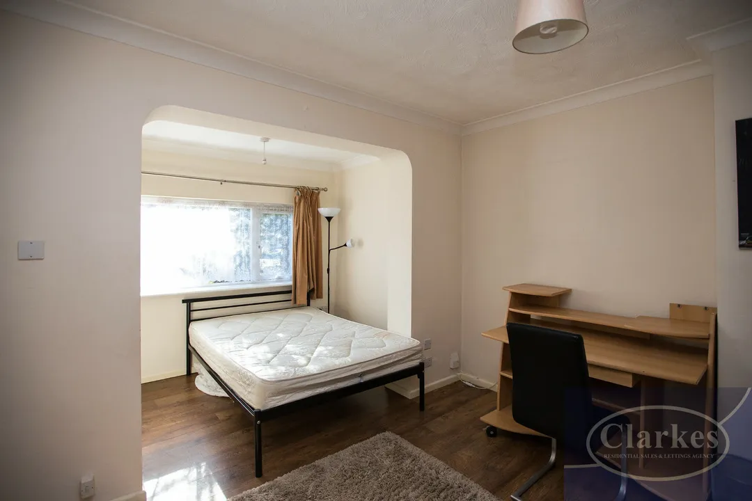Astbury Avenue, Wallisdown, photo 9