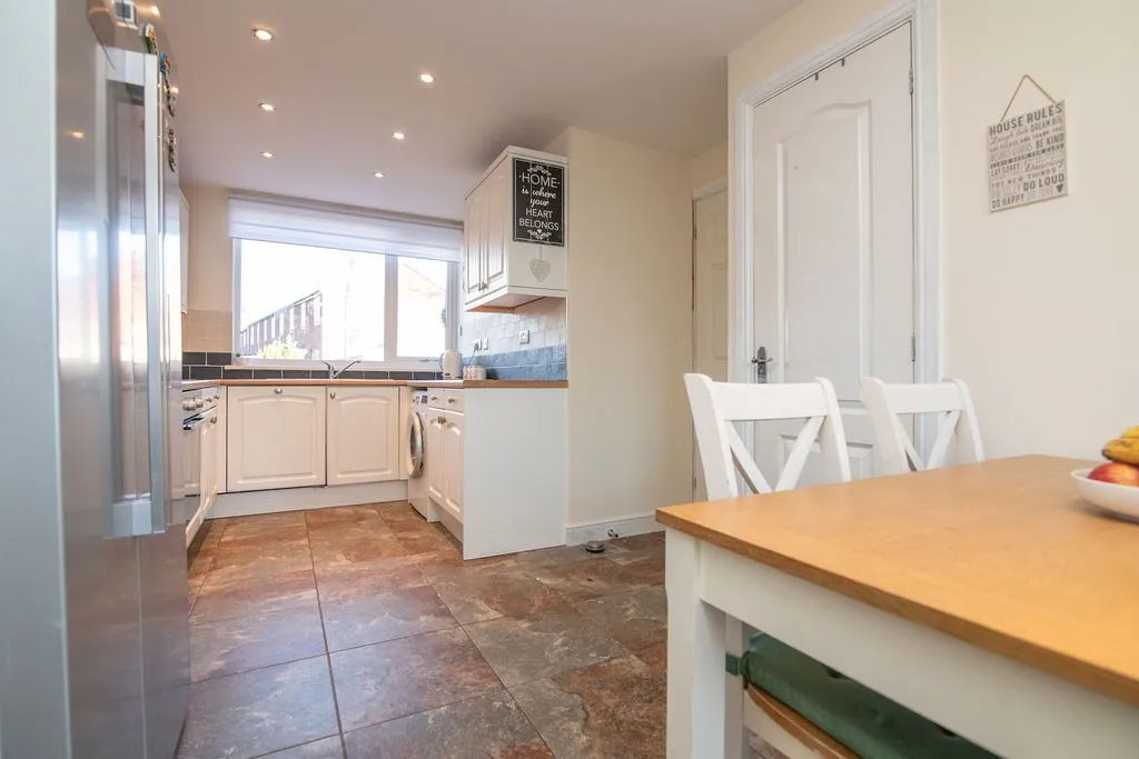Edgeworth Close, Redditch, B98 8QG, photo 5