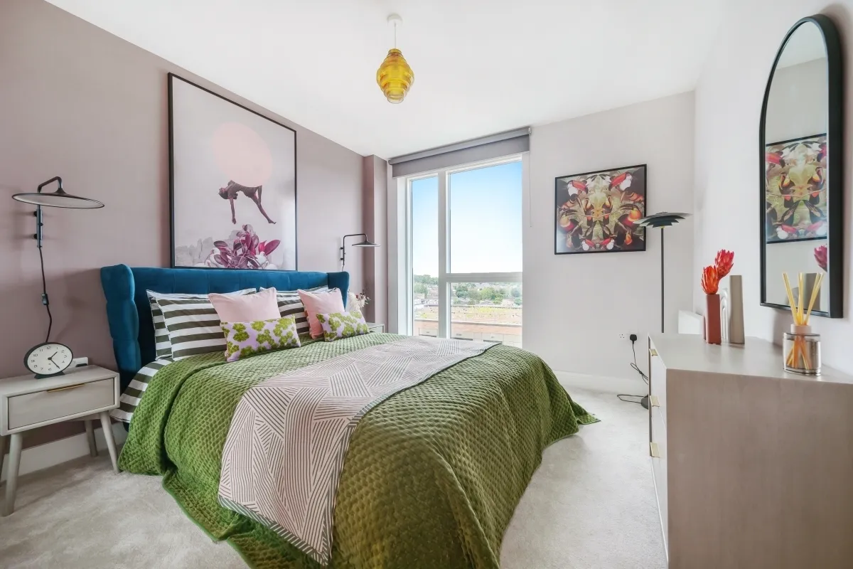 Marketfield Way, Redh, RH1, photo 3