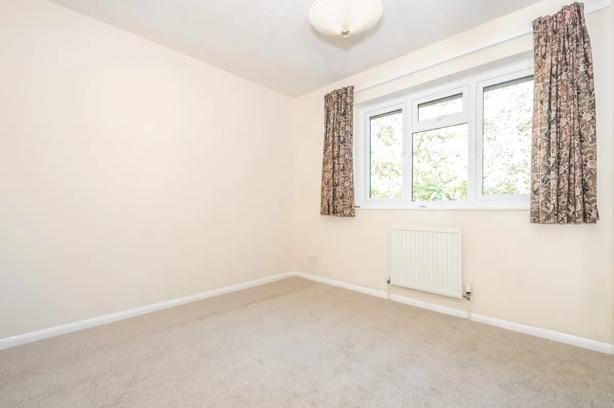 Keats Avenue Redhill RH1, photo 5