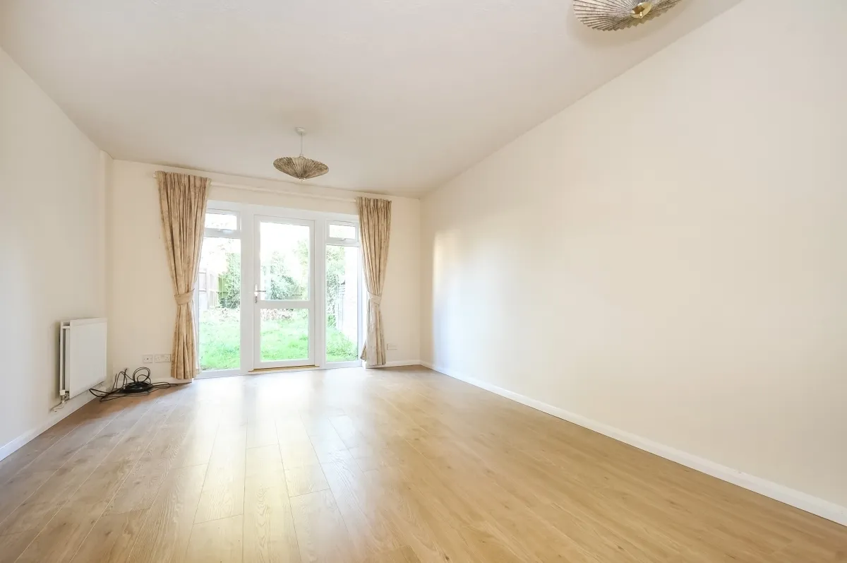 Keats Avenue Redhill RH1, photo 3