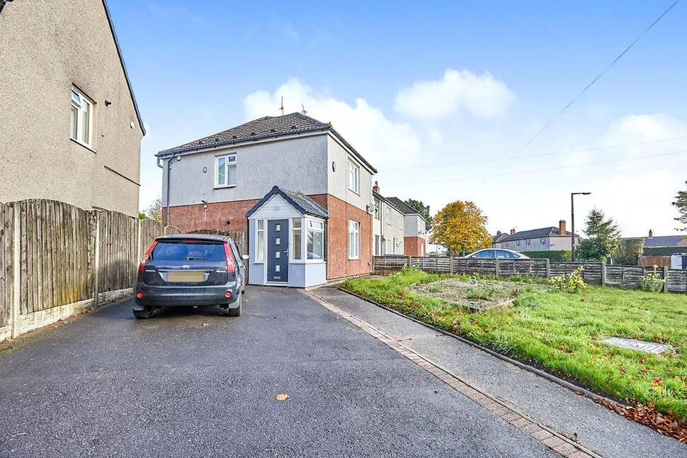 2 bed house to rent — Springfield Road, Midway, Derbyshire, DE11
