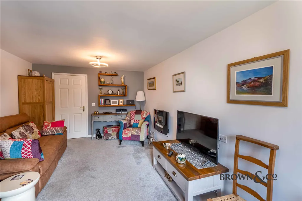 Charter Court, Retford, photo 4