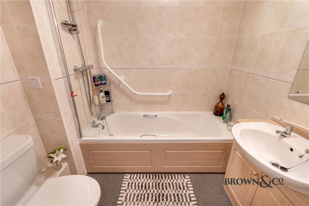 Charter Court, Retford, photo 7