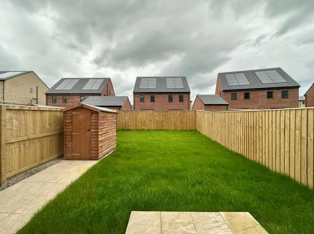 Eliza Grant Road, LS15, photo 10