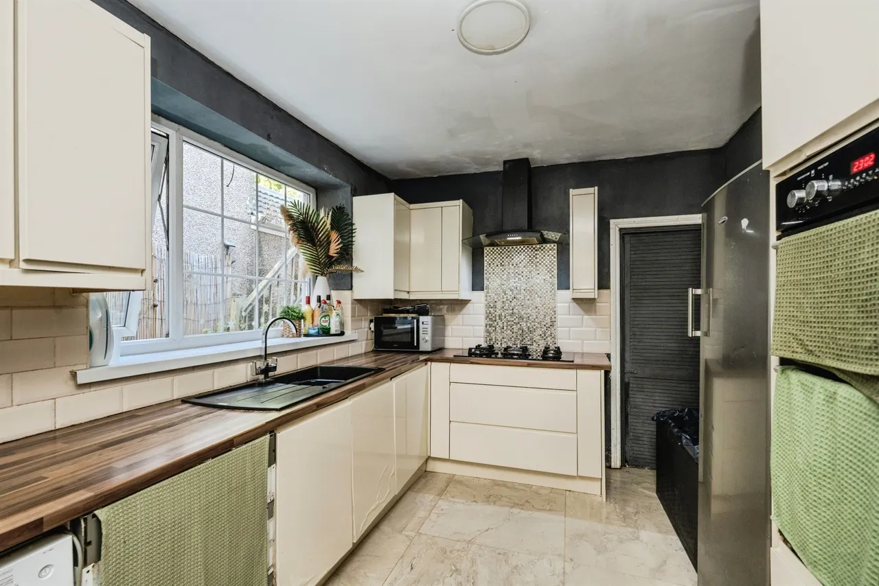 Springfield Street, Swansea, SA6, photo 7