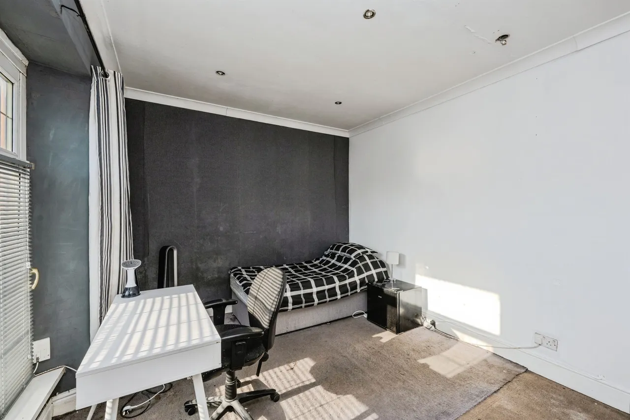 Springfield Street, Swansea, SA6, photo 6