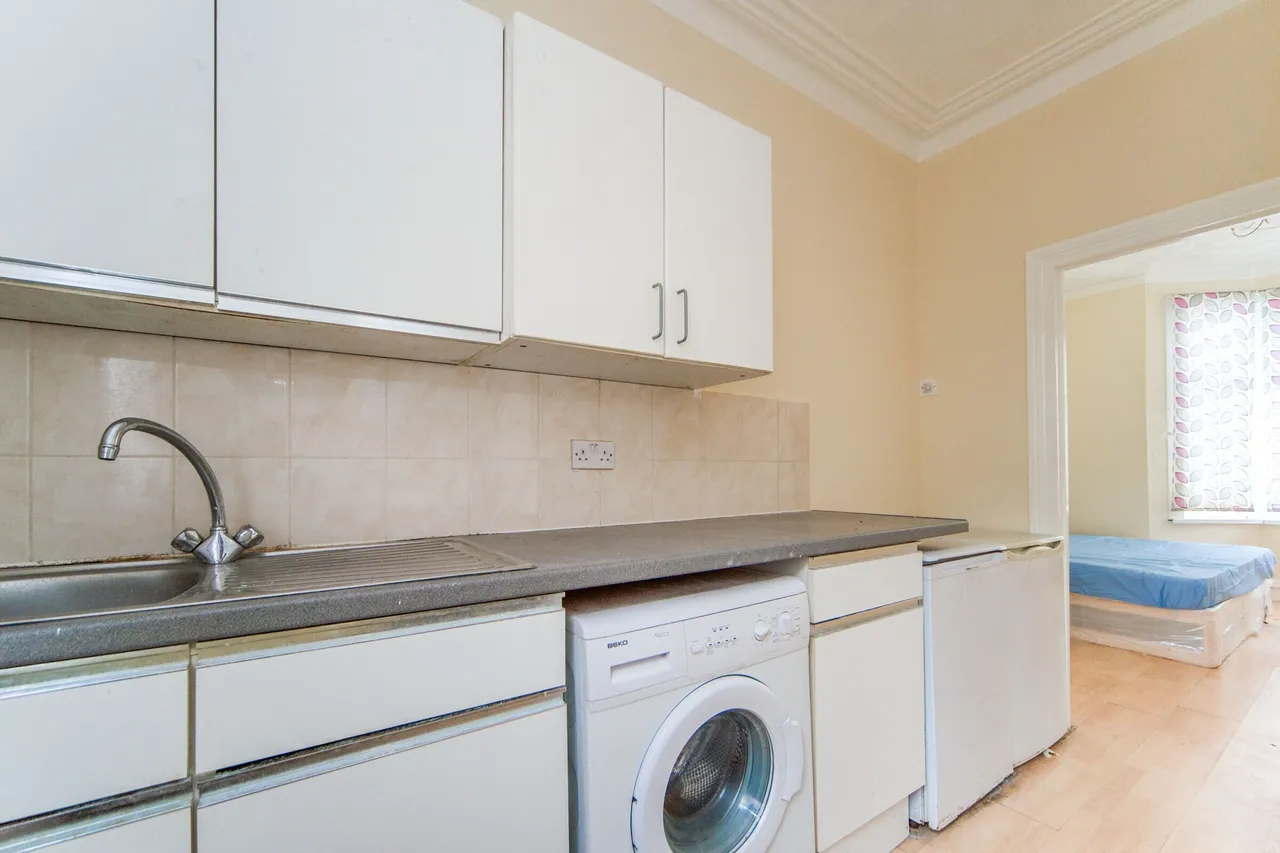 Selsdon Road, Upton Park, E13, photo 7