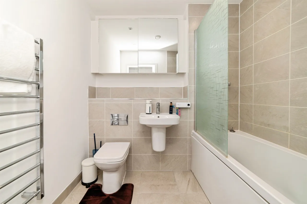 Charlotte Court, Welwyn Garden City, AL7, photo 10