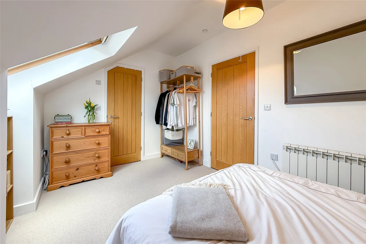 Porters Wood House, St. Albans, Hertfordshire, AL3 6DG, photo 11
