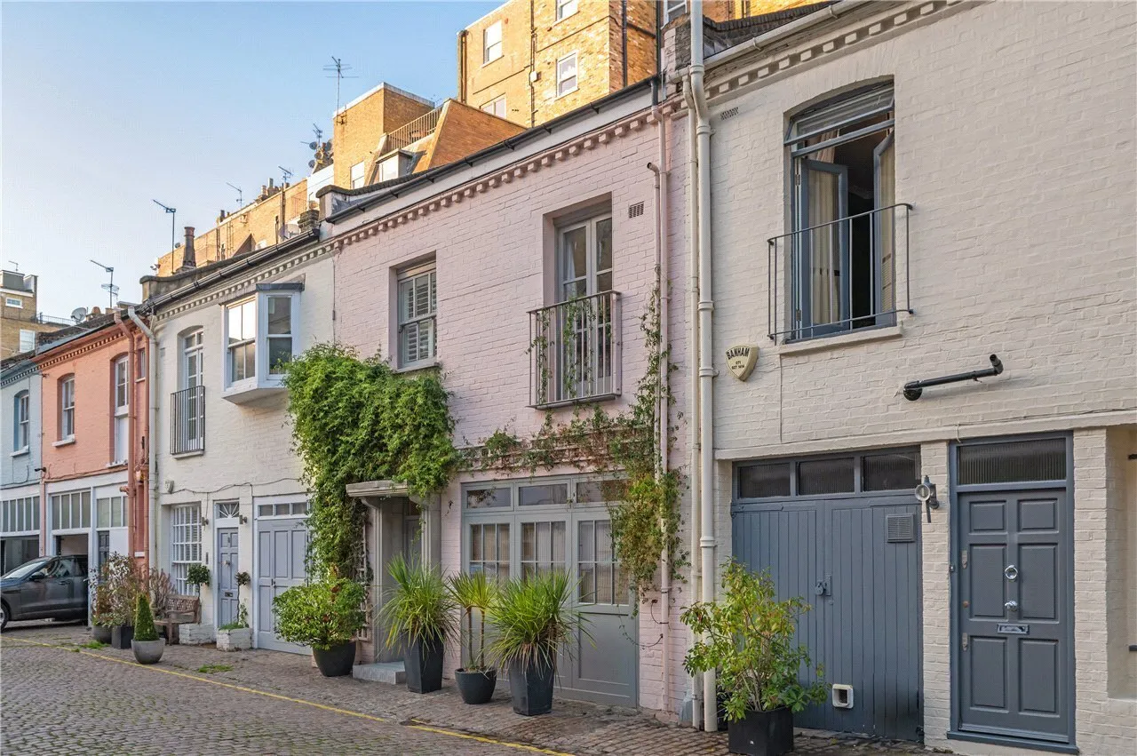 3 bed house for sale — Petersham Mews, London, SW7