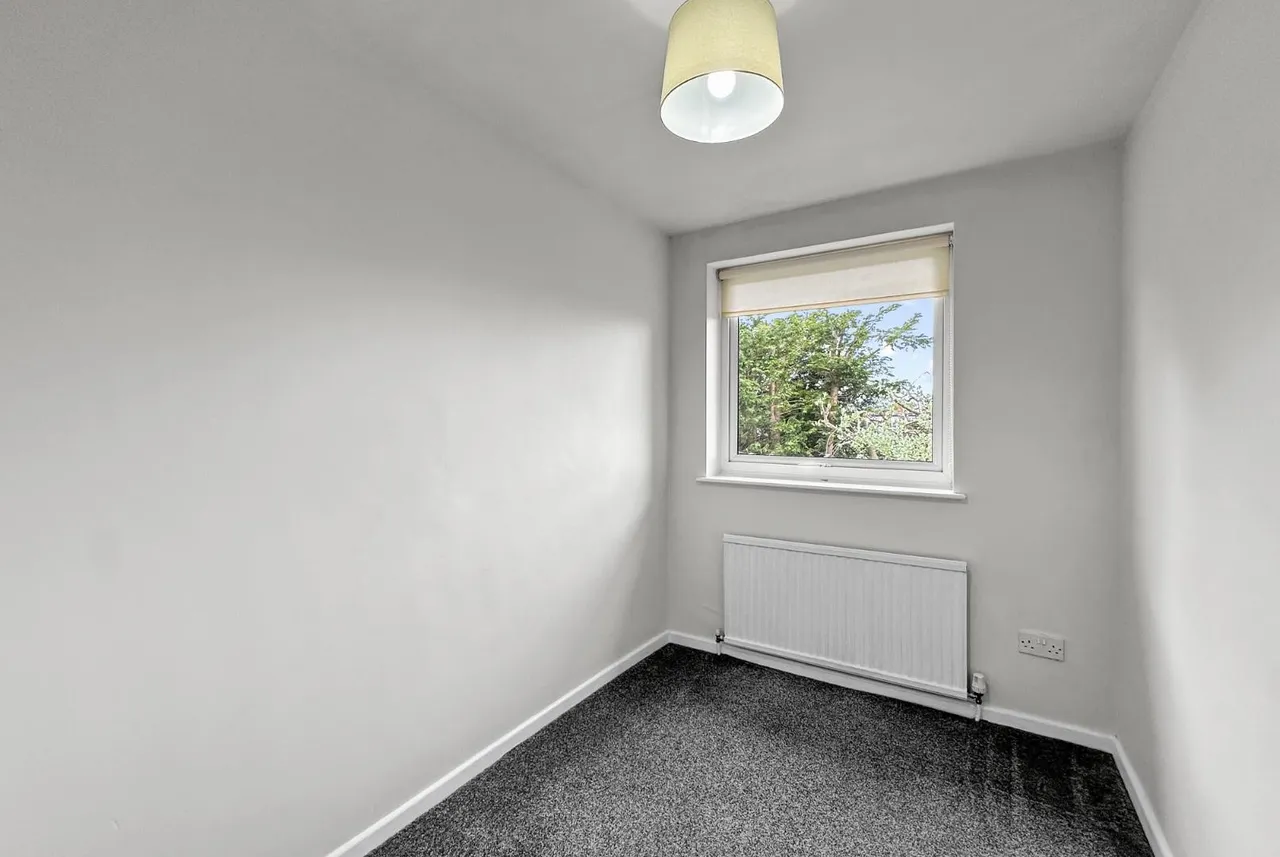 Thorndale Court, Timperley, Cheshire WA15 7SE, photo 9