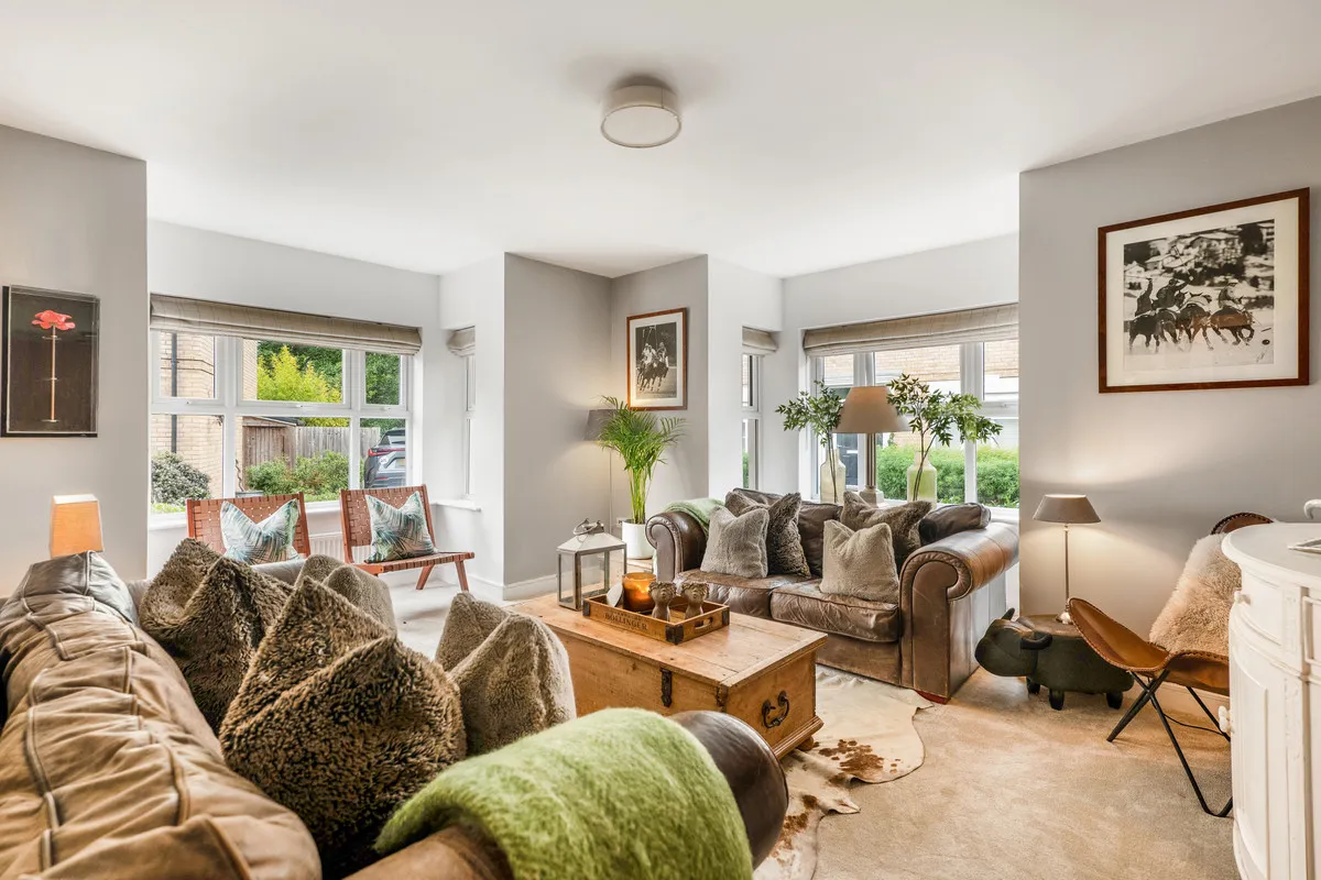 Horsham, RH12, photo 5