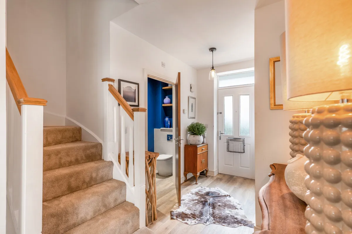 Horsham, RH12, photo 24