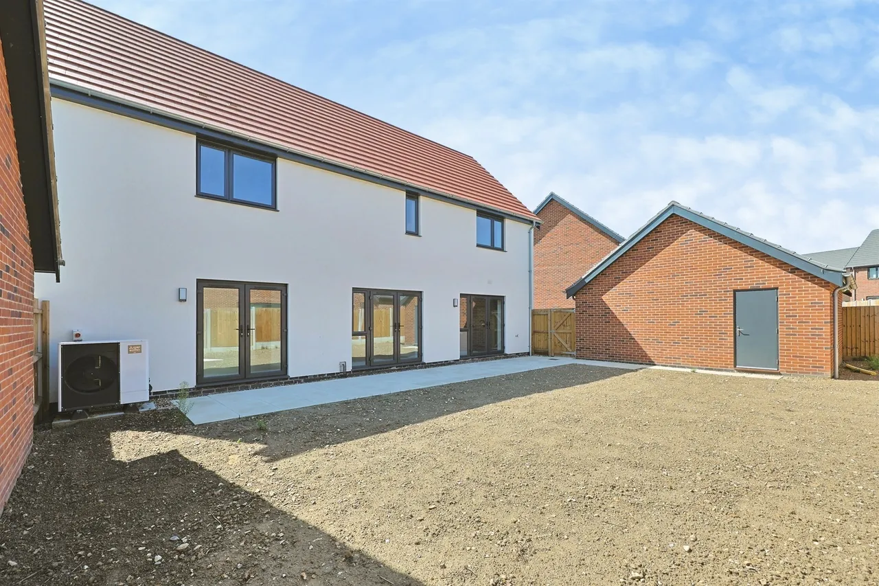 Swanton Drive, Dereham, photo 3