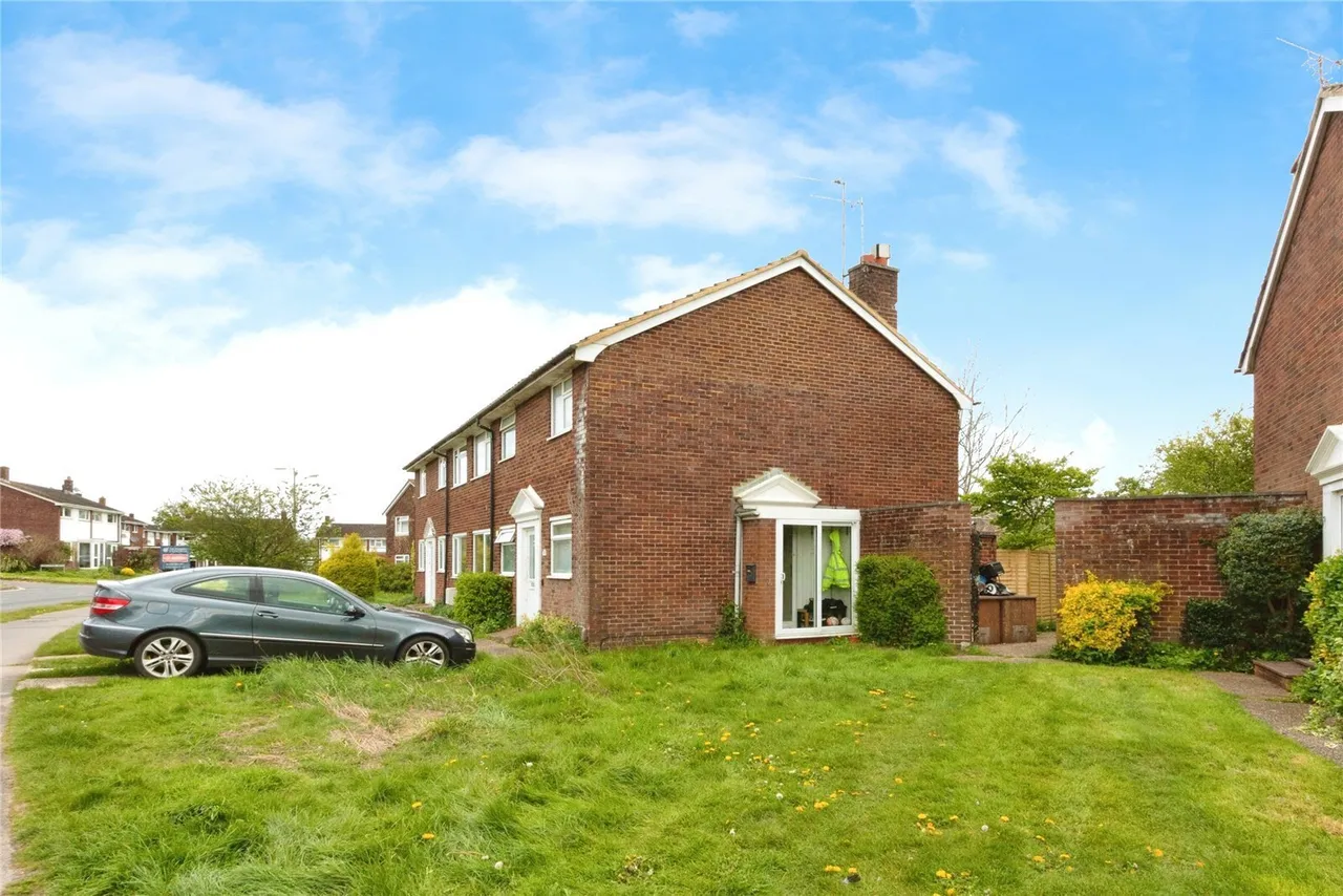 2 bed flat for sale, Penrith Road, Basingstoke, RG21