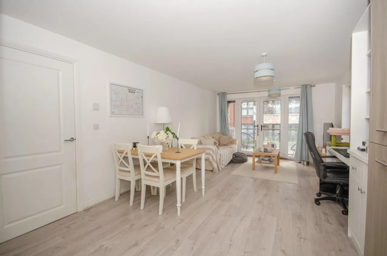 Jenkins Way, Frenchay, Bristol, BS16 2NS, photo 6