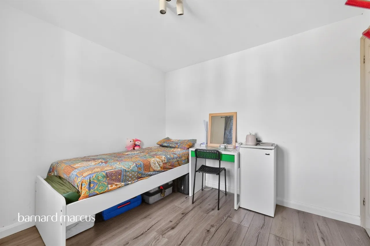 Windrush, New Malden, photo 8