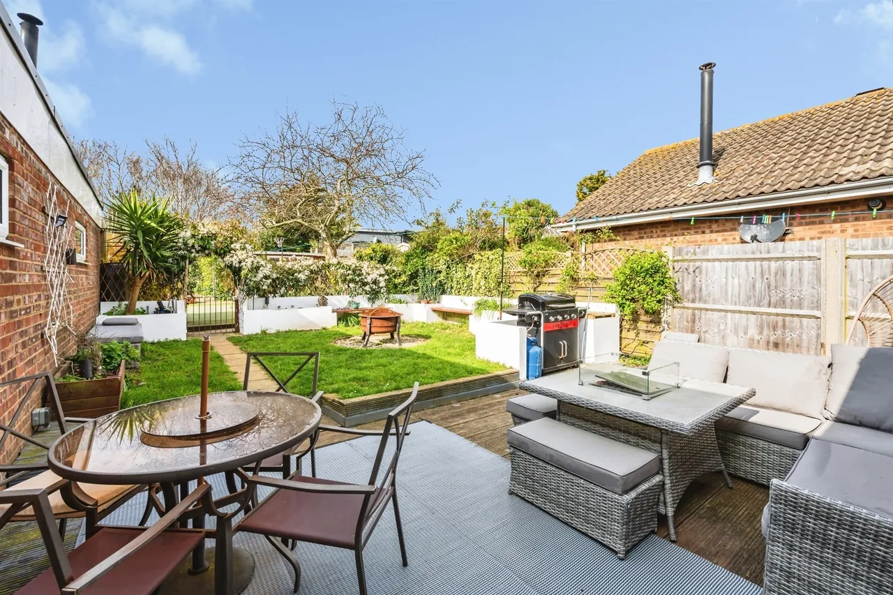 4 bed house for sale, Princess Drive, Seaford, BN25
