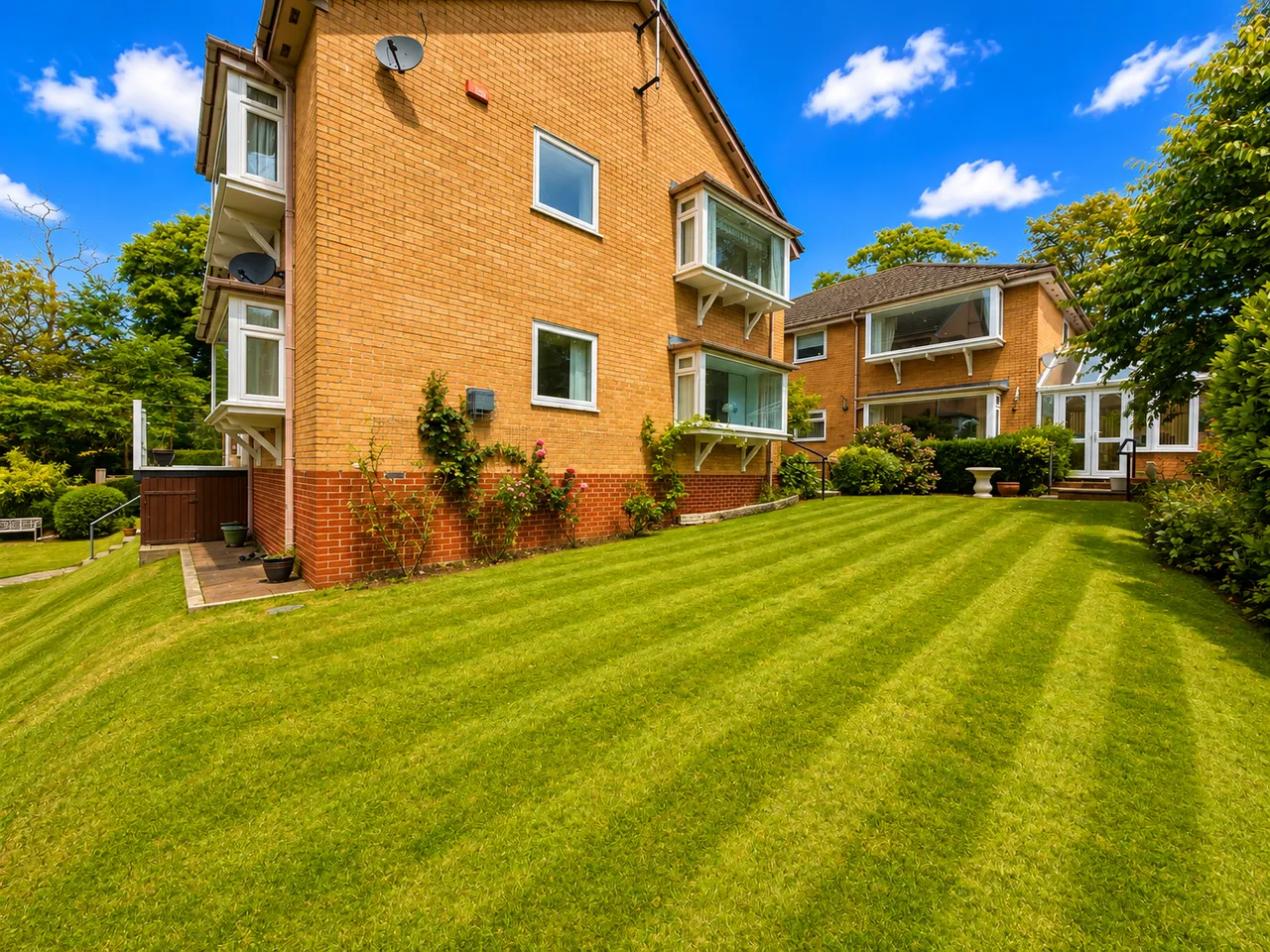 Buxton Road West, Disley, SK12, photo 27