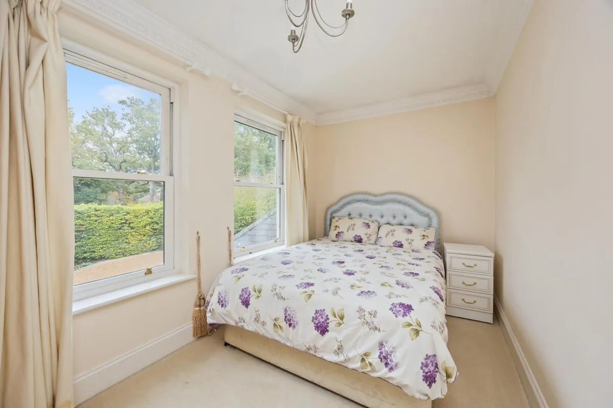 Pachesham Park, Leatherhead, KT22, photo 17