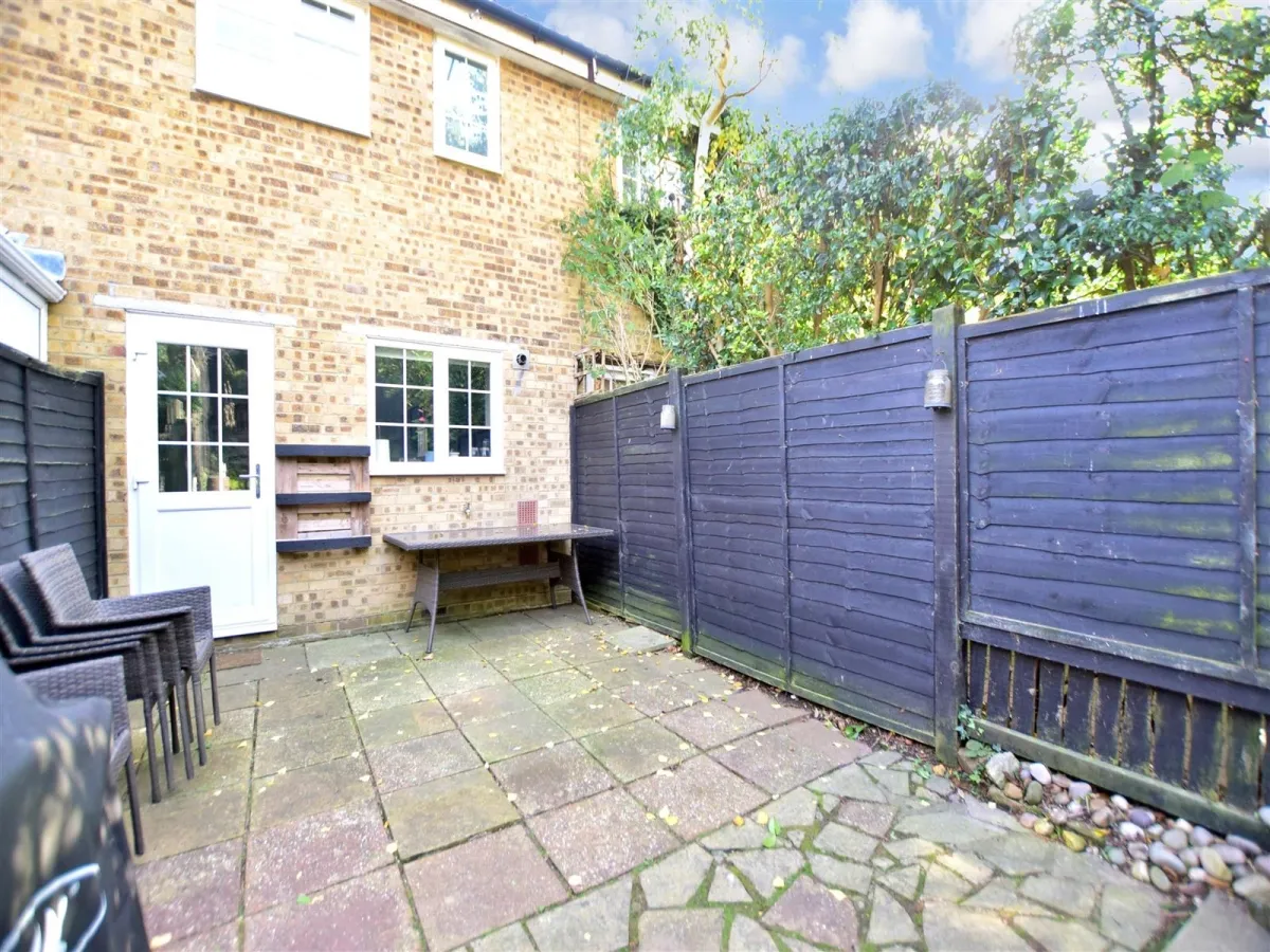 Ridgehurst Drive, Horsham, RH12, photo 4