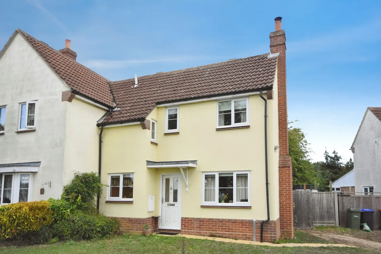 2 bed house for sale, Wills Green, Feering, CO5