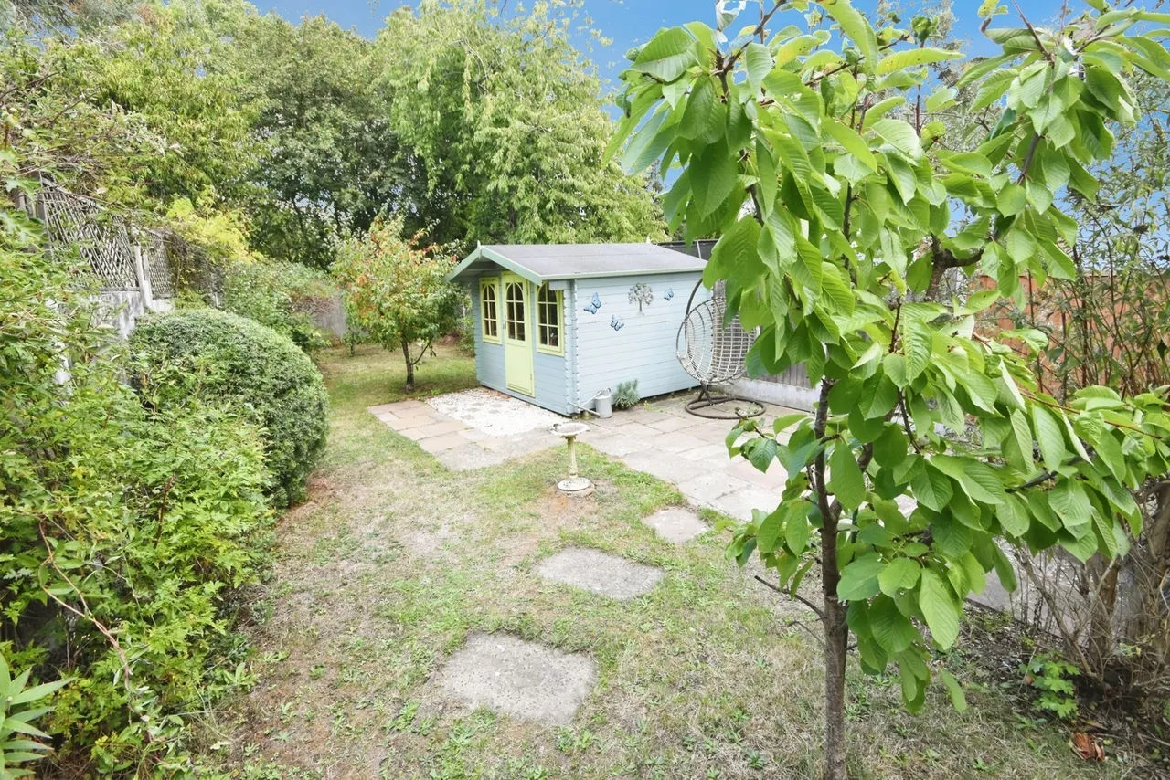 Wills Green, Feering, CO5, photo 11