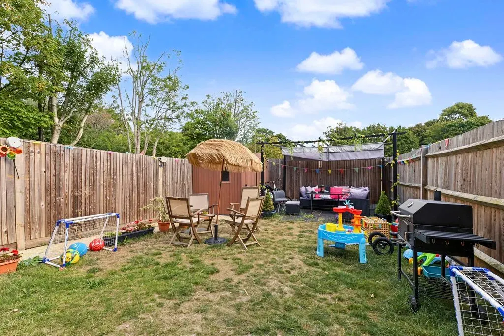 Haxters End, Berkhamsted, Hertfordshire, HP4 3FJ, photo 4