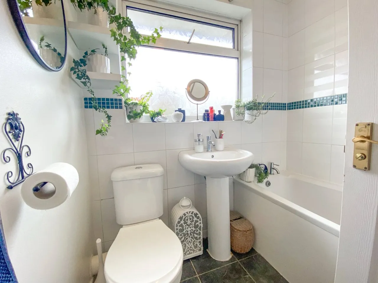 Whittington Place, Carterton, OX18, photo 6
