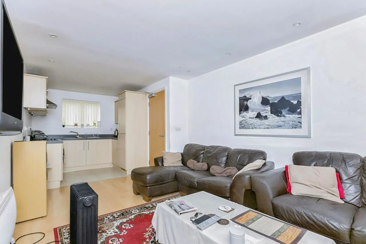 Wood Street, Hinckley, LE10, photo 3