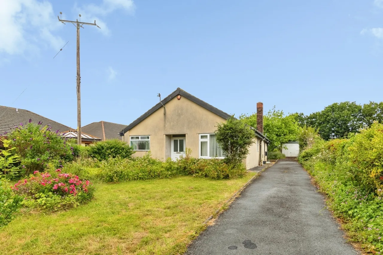 3 bed house for sale, Nantycaws, Carmarthen, SA32
