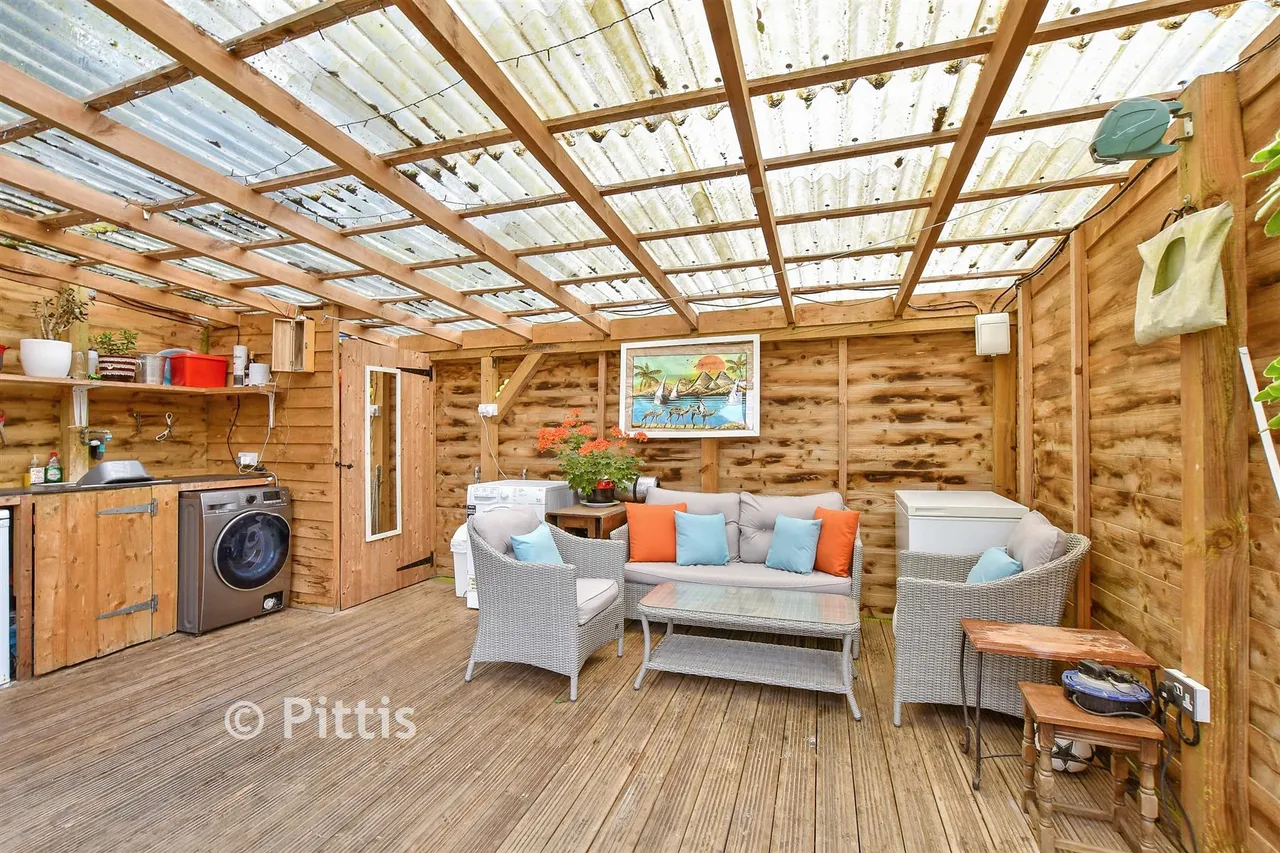 Venner Avenue, Cowes, PO31, photo 10