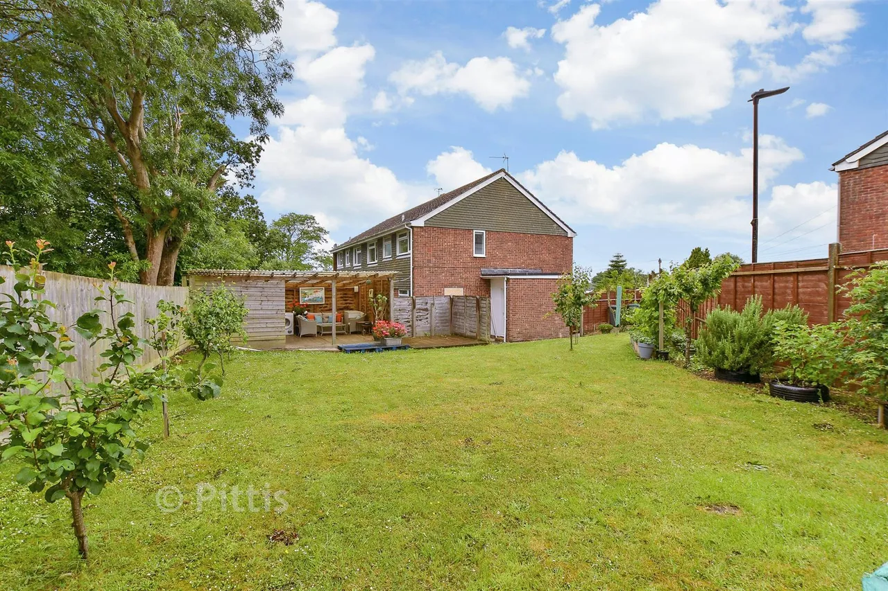 Venner Avenue, Cowes, PO31, photo 9