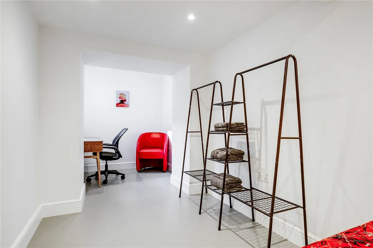 Lonsdale Square, Islington, N1, photo 13