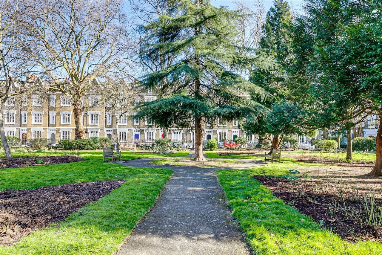 Lonsdale Square, Islington, N1, photo 27