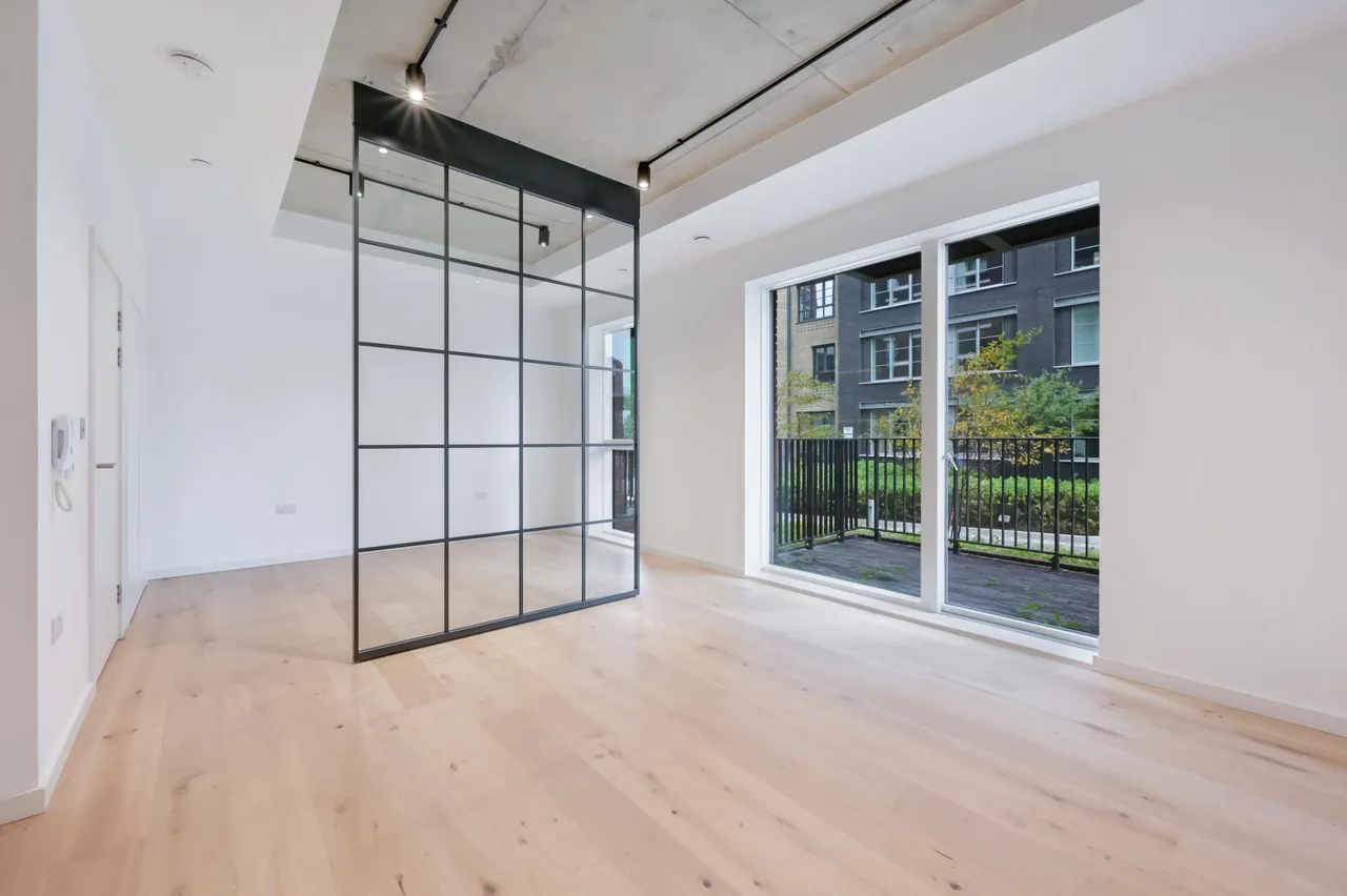 flat for sale, Goodluck Hope Walk, E14