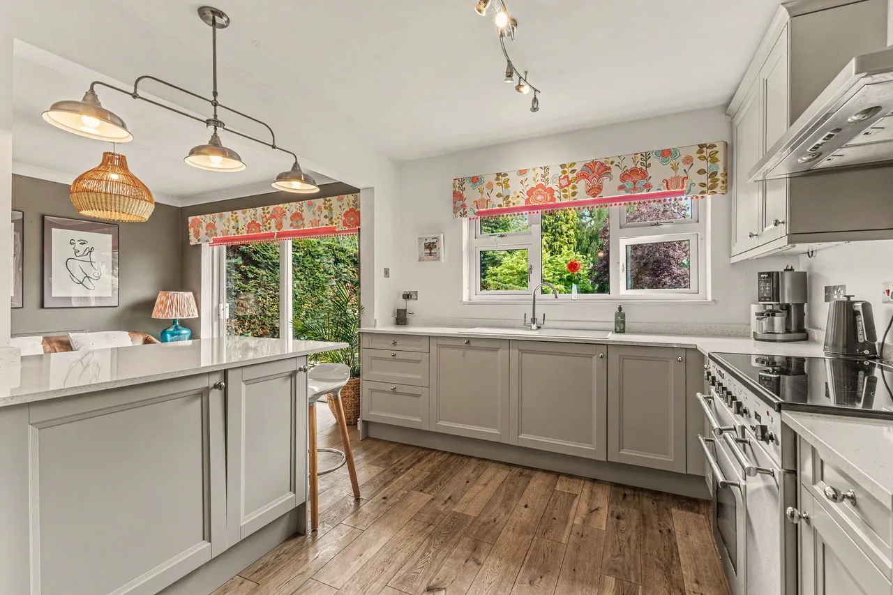 Gullivers Close, Horley, OX15, photo 9