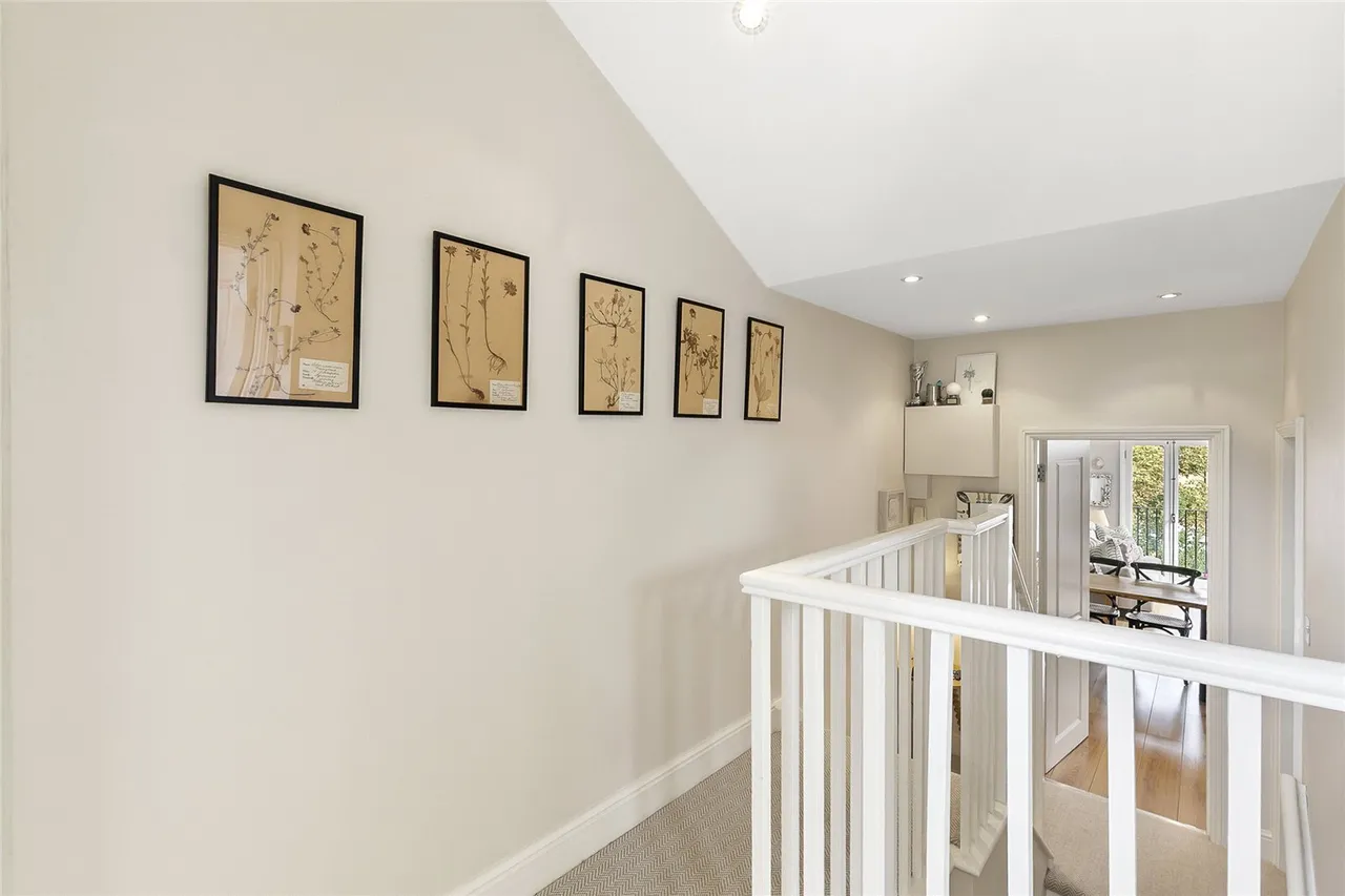 Louisville Road, London, SW17, photo 9