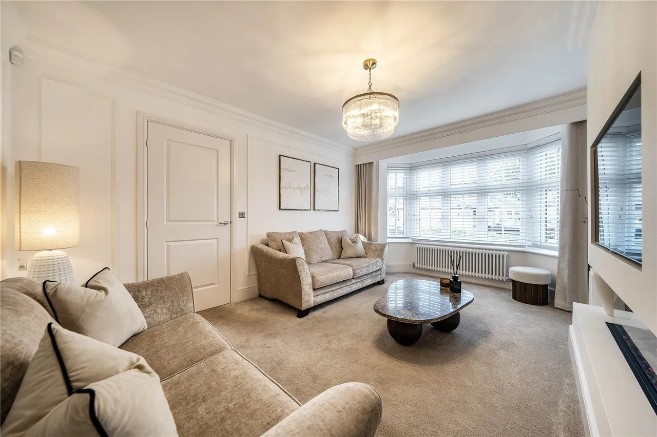 Henrietta Court, Chadderton, OL9, photo 9